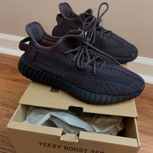 Yeezy Boost 350 V2